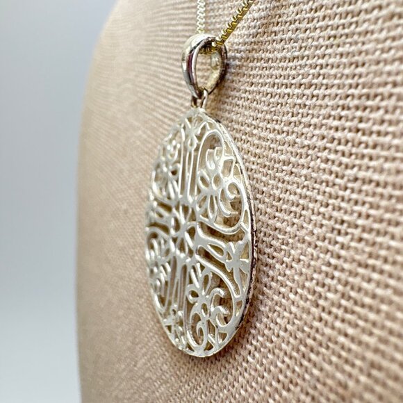 VTG Sterling Silver 925 Scroll Heart Circle Pendant Necklace Size 18" Length - Picture 6 of 16